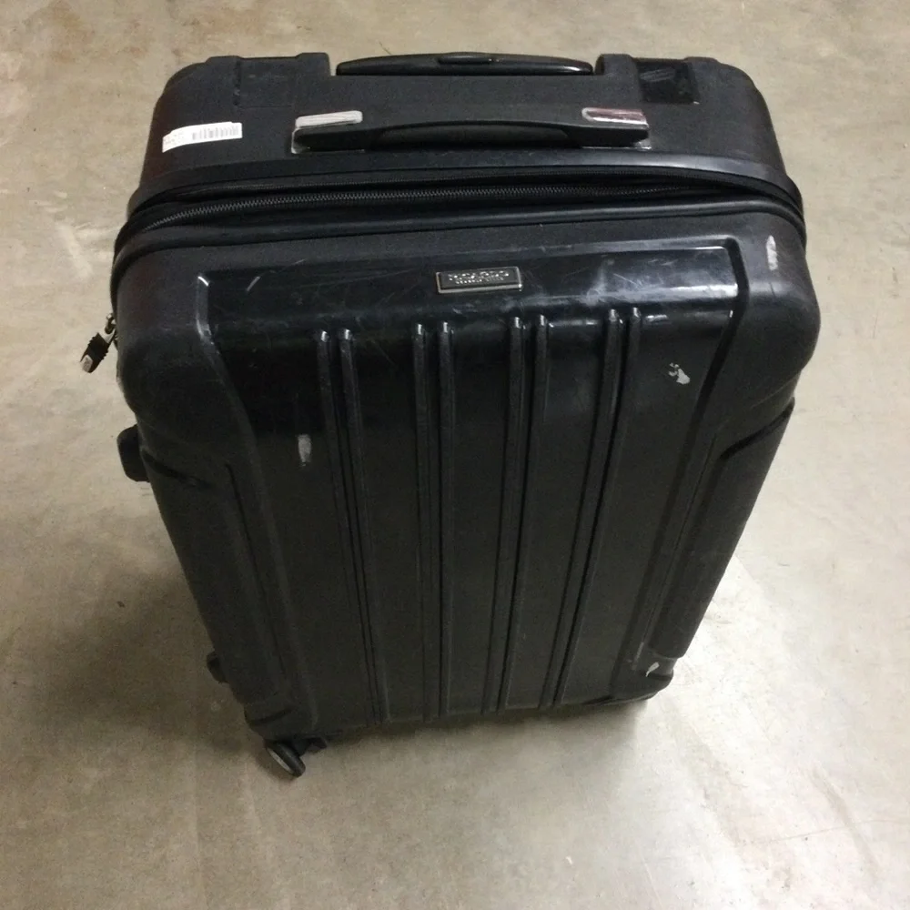 TravelSmith Black Hardside Spinner Suitcase